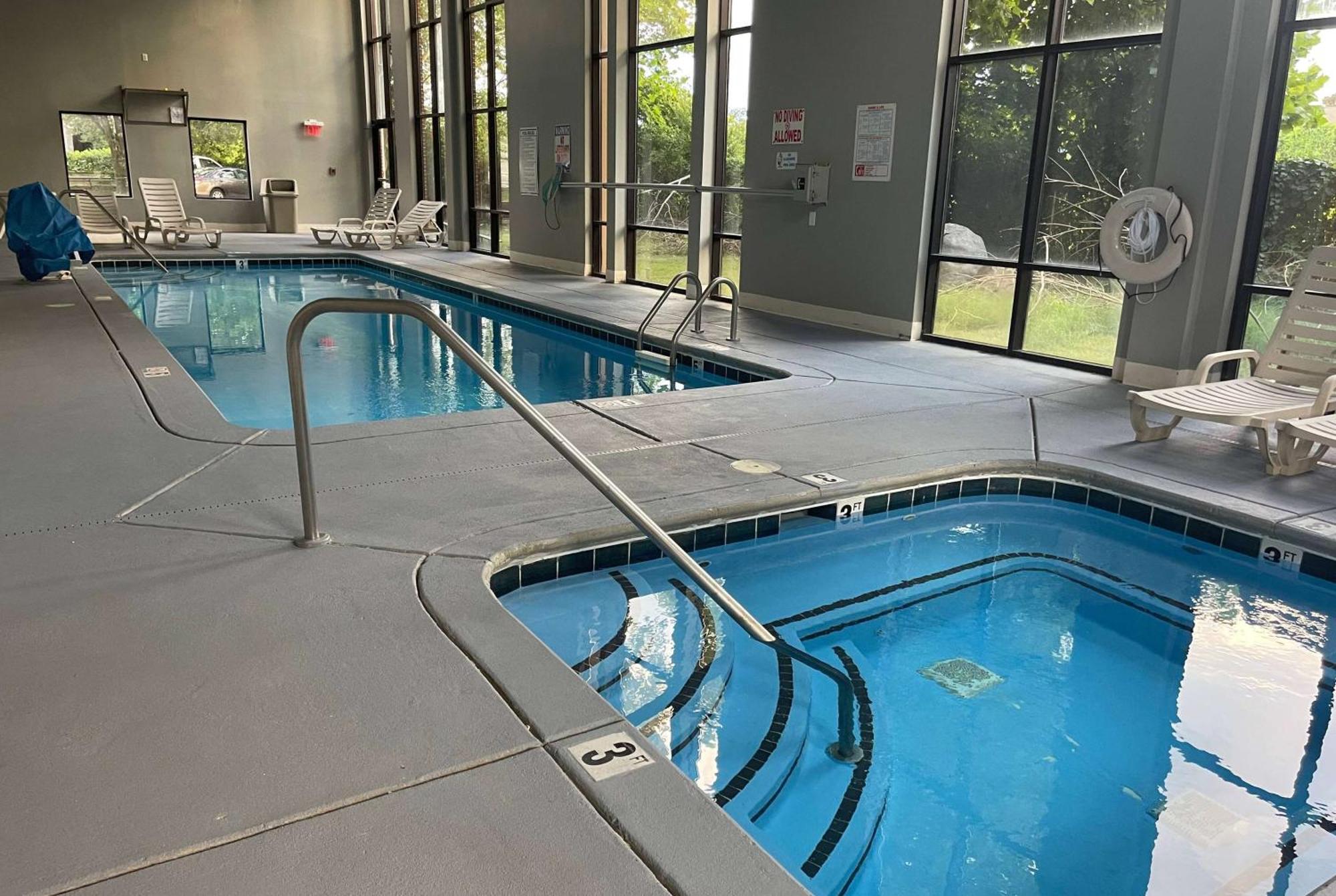 Days Inn & Suites By Wyndham Murfreesboro Bagian luar foto