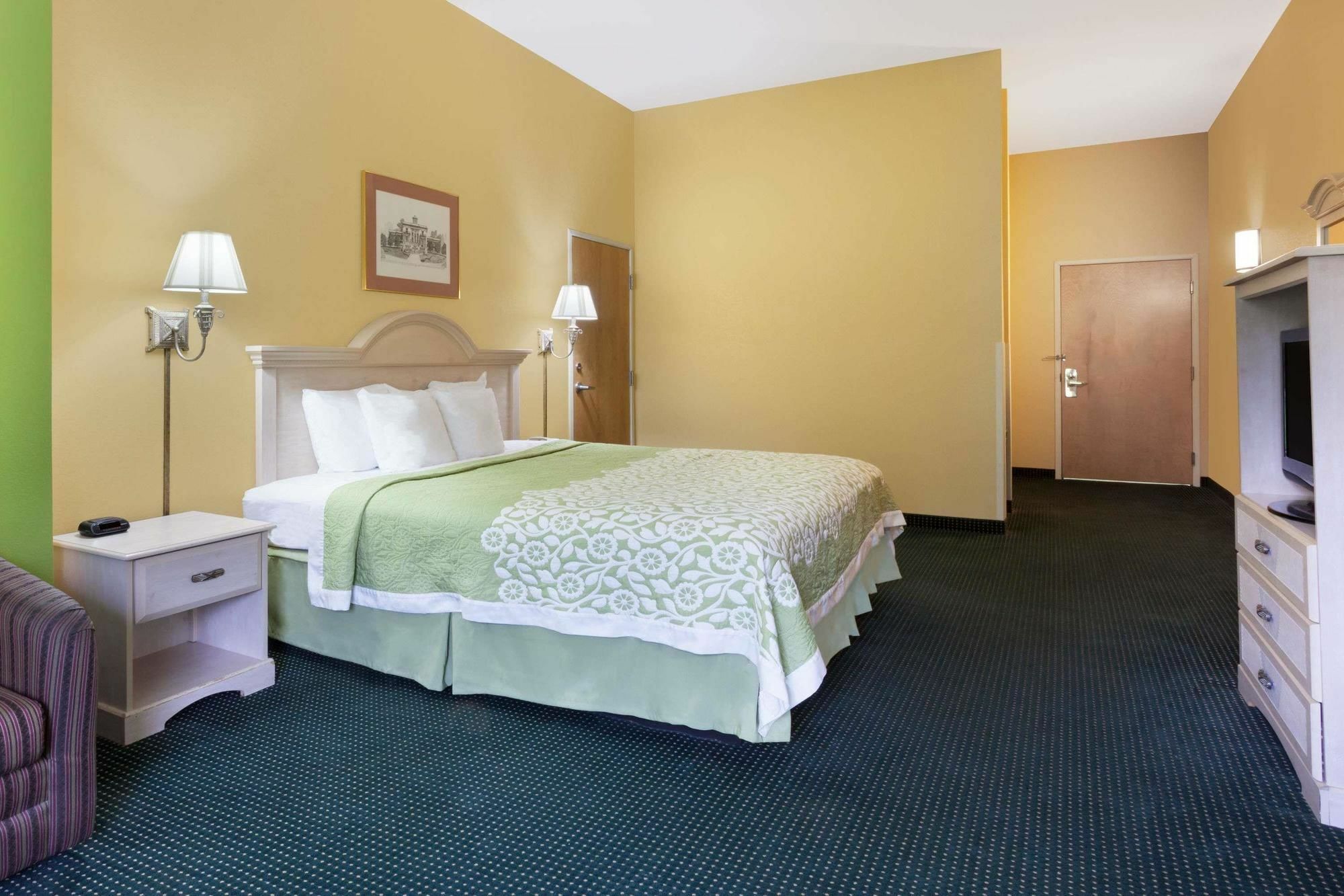 Days Inn & Suites By Wyndham Murfreesboro Bagian luar foto