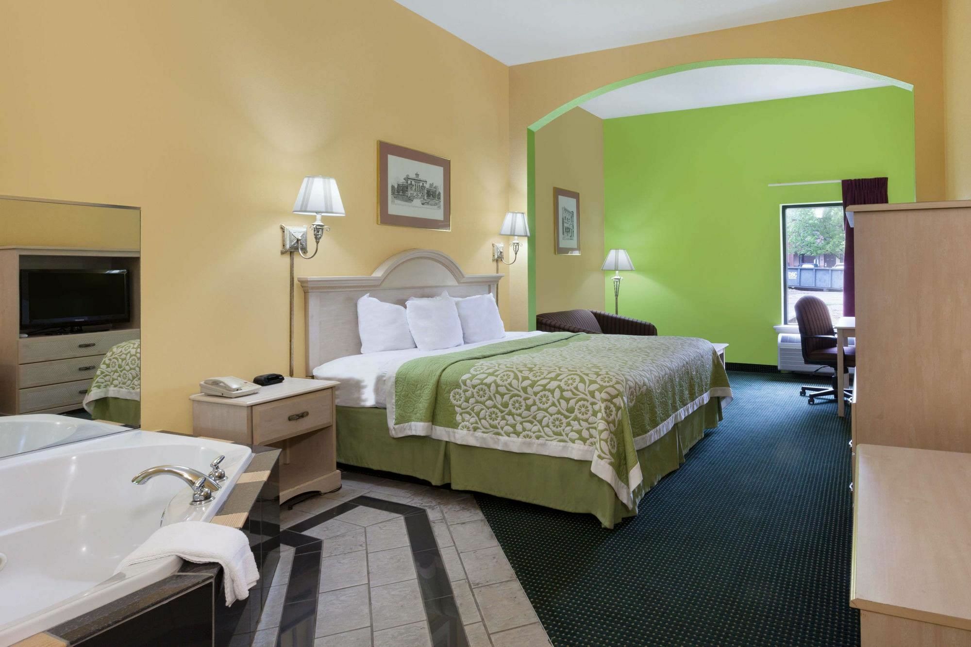 Days Inn & Suites By Wyndham Murfreesboro Bagian luar foto