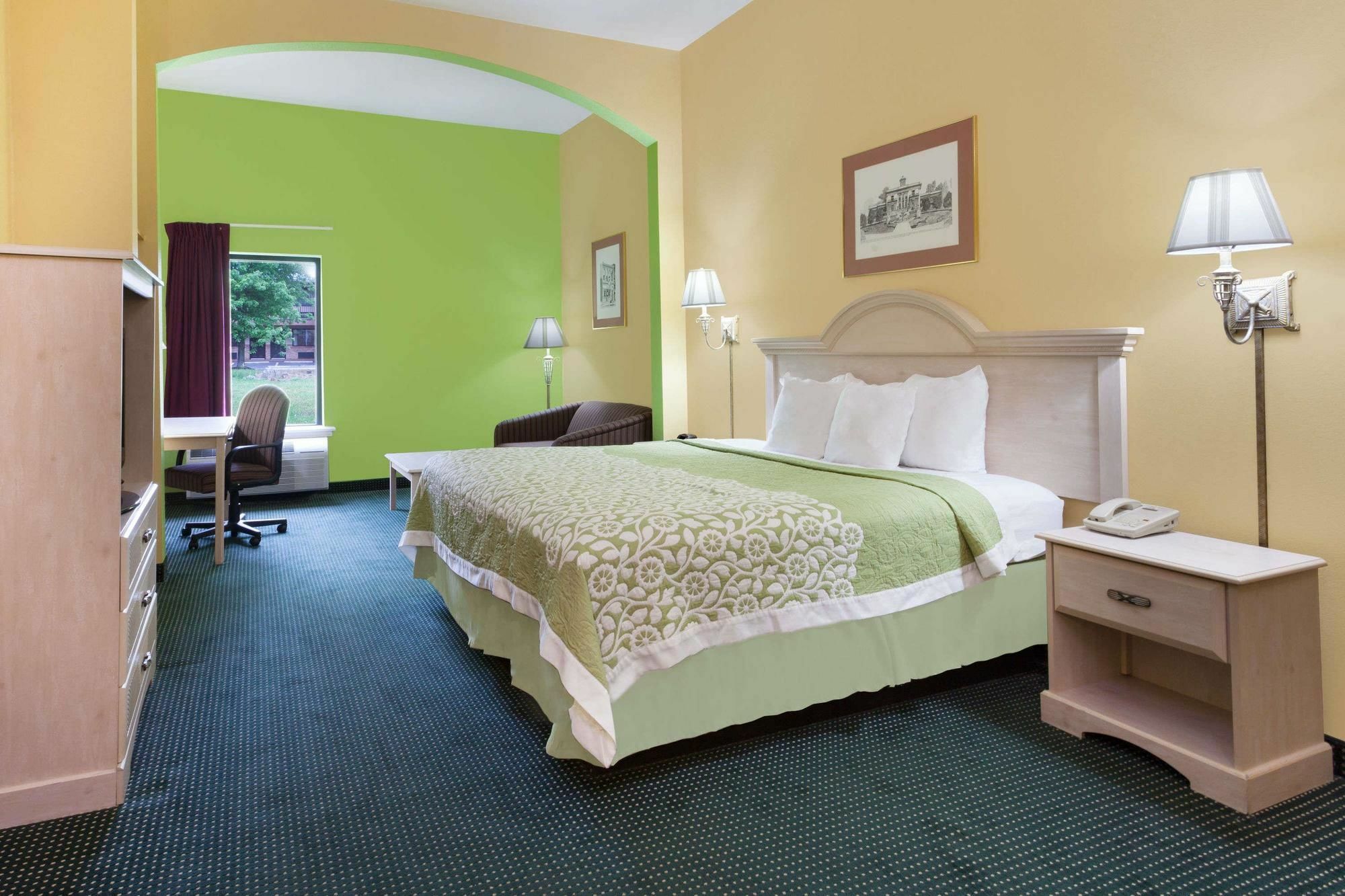 Days Inn & Suites By Wyndham Murfreesboro Bagian luar foto