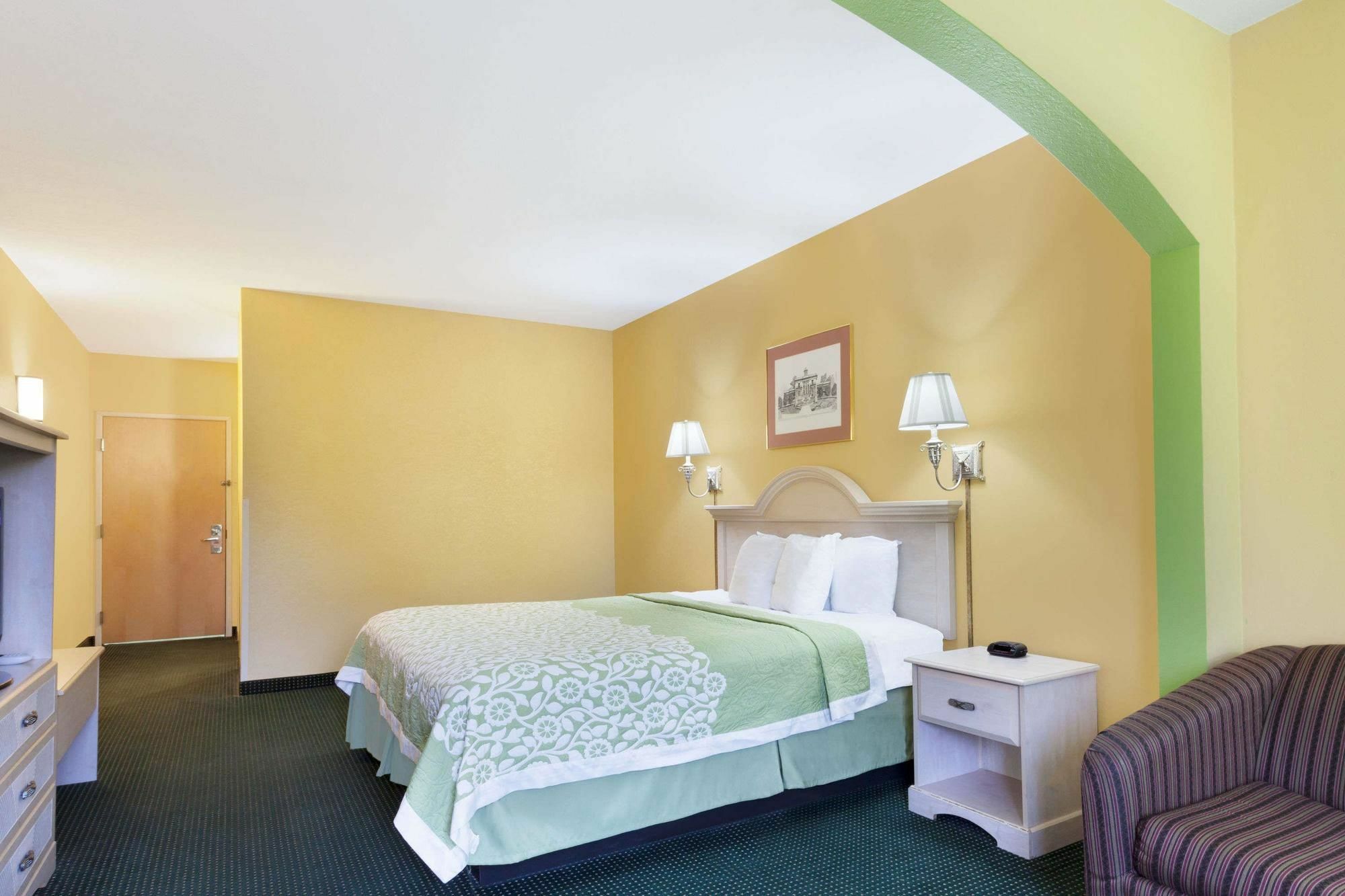 Days Inn & Suites By Wyndham Murfreesboro Bagian luar foto